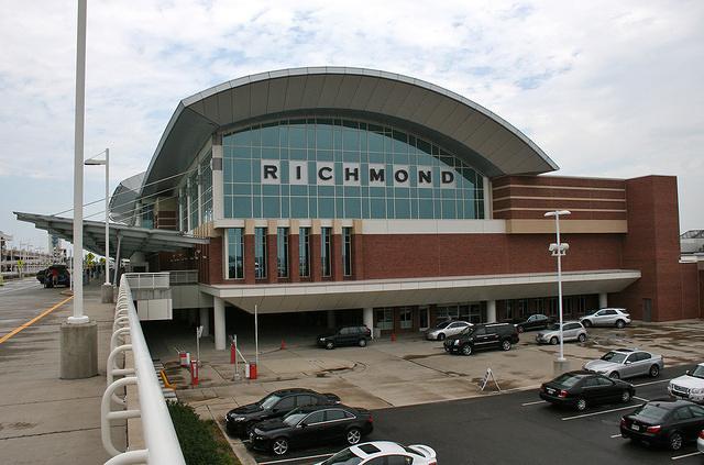 Richmond International Airport, Terminal